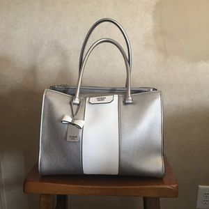 Silver/White Guess Purse